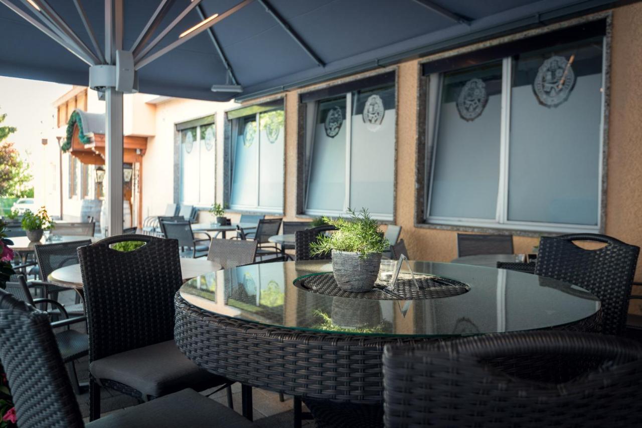 Hotel Restaurant Stoecklwirt Sankt Johann im Pongau Esterno foto